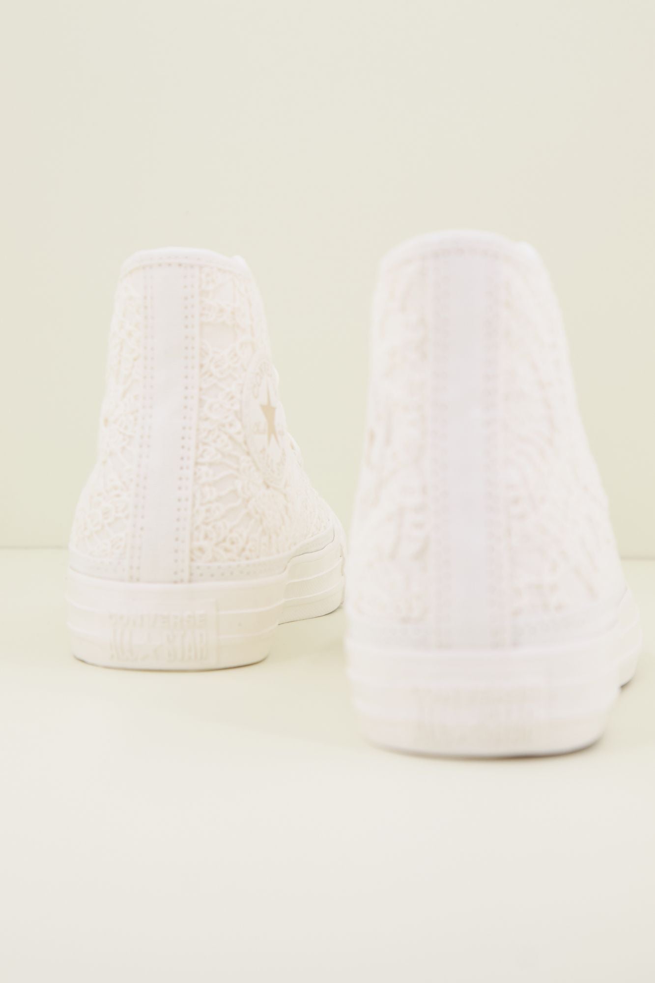 CONVERSE CHUCK TAYLOR ALL STAR HI en color BLANCO (3)
