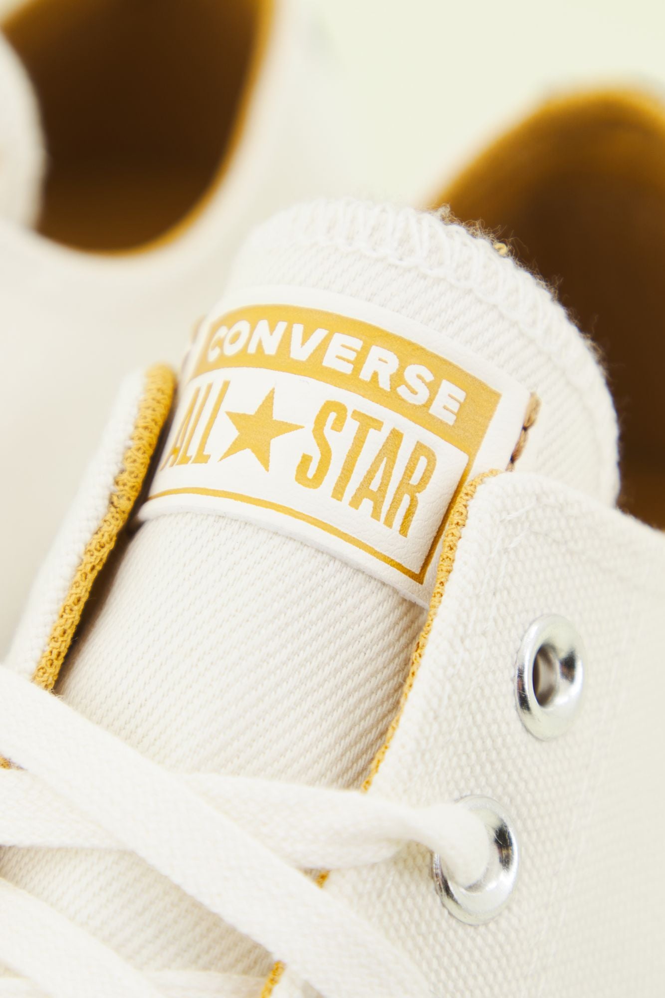 CONVERSE CHUCK TAYLOR ALL STAR LIFT OX en color BEIS (4)