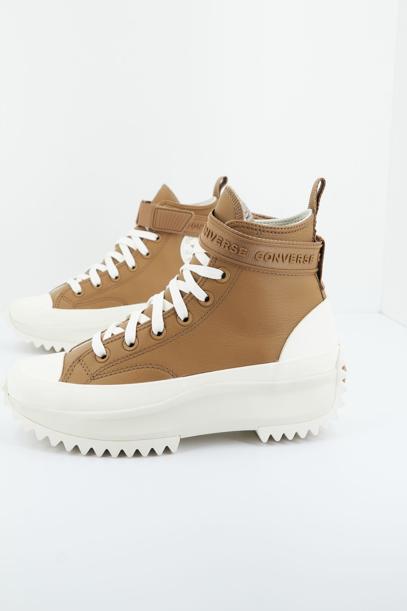 CONVERSE RUN STAR HIKE HI en color MARRON (3)