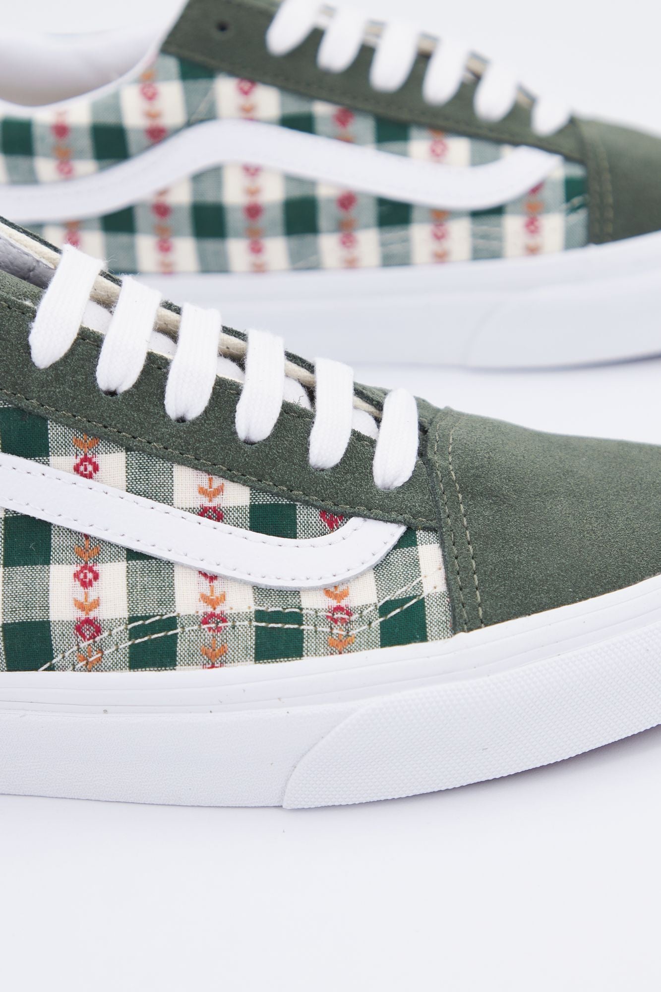 VANS UA OLD SKOOL en color VERDE (4)