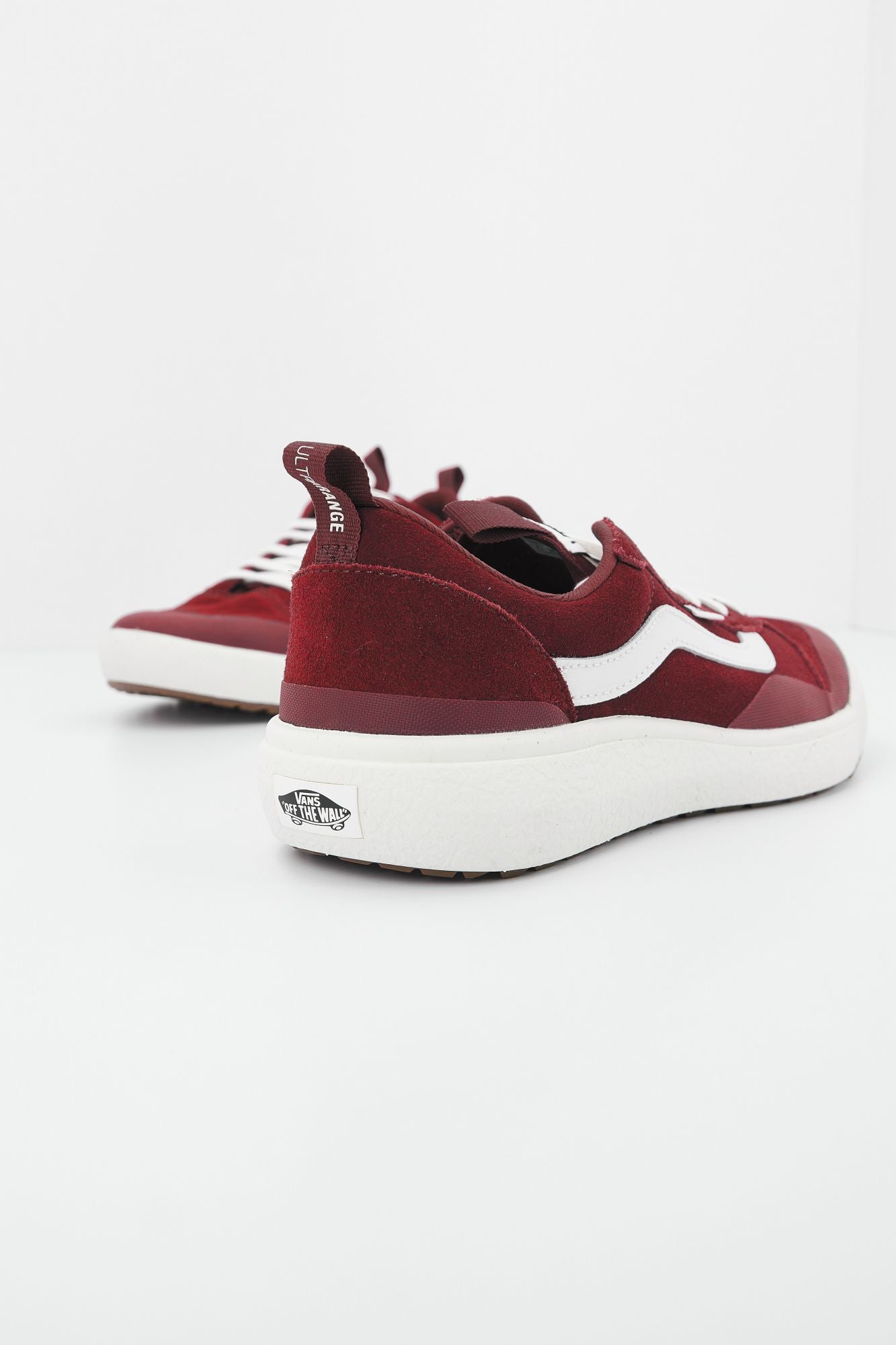 VANS ULTRARANGE EXO SE en color BURDEOS (3)