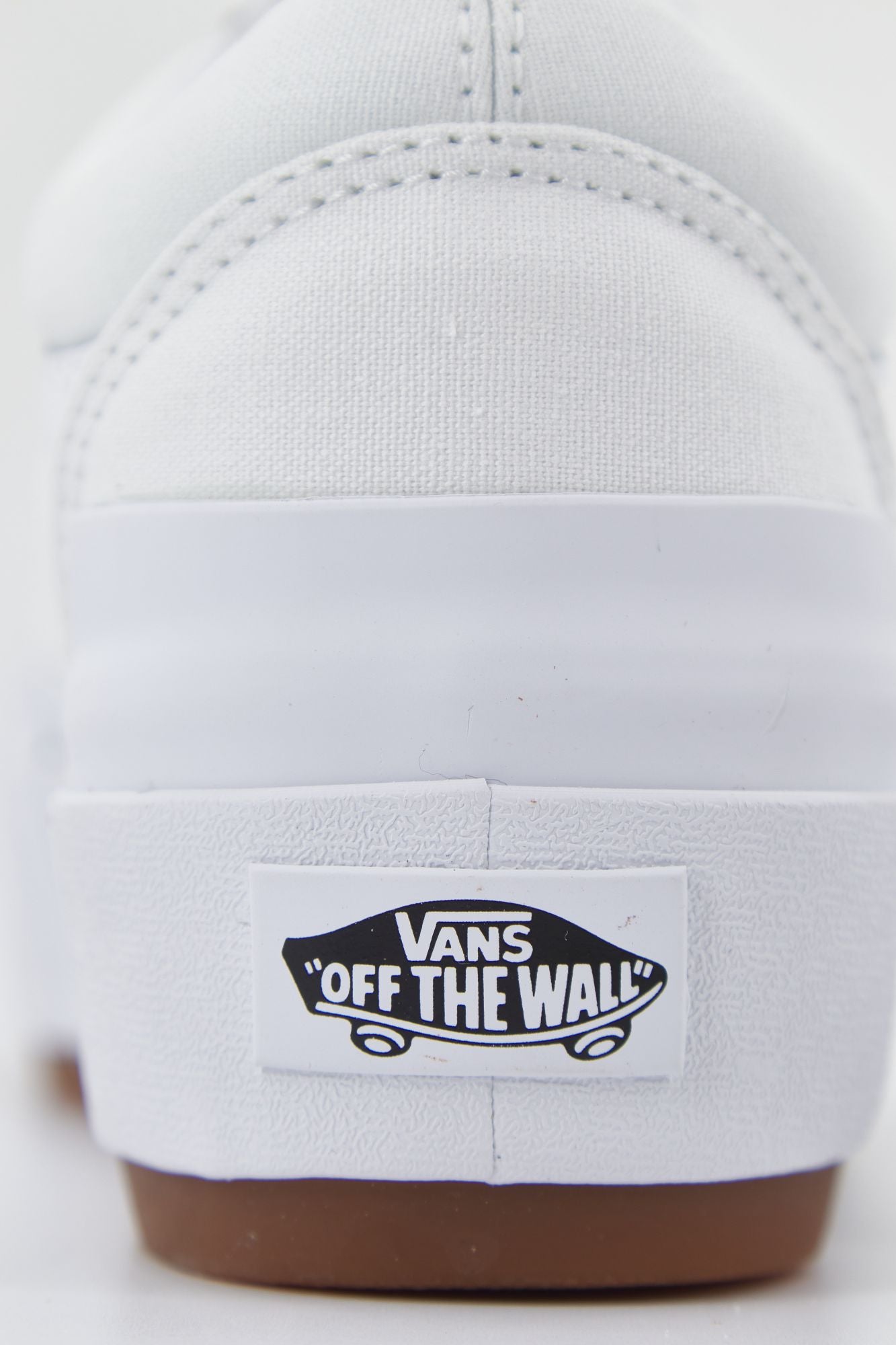 VANS UA OLD SKOOL STACKED en color BLANCO (4)