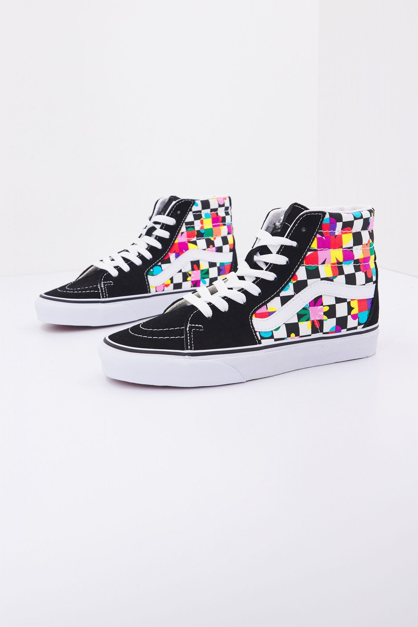 VANS UA SK8-Hi en color FLORAL (1)
