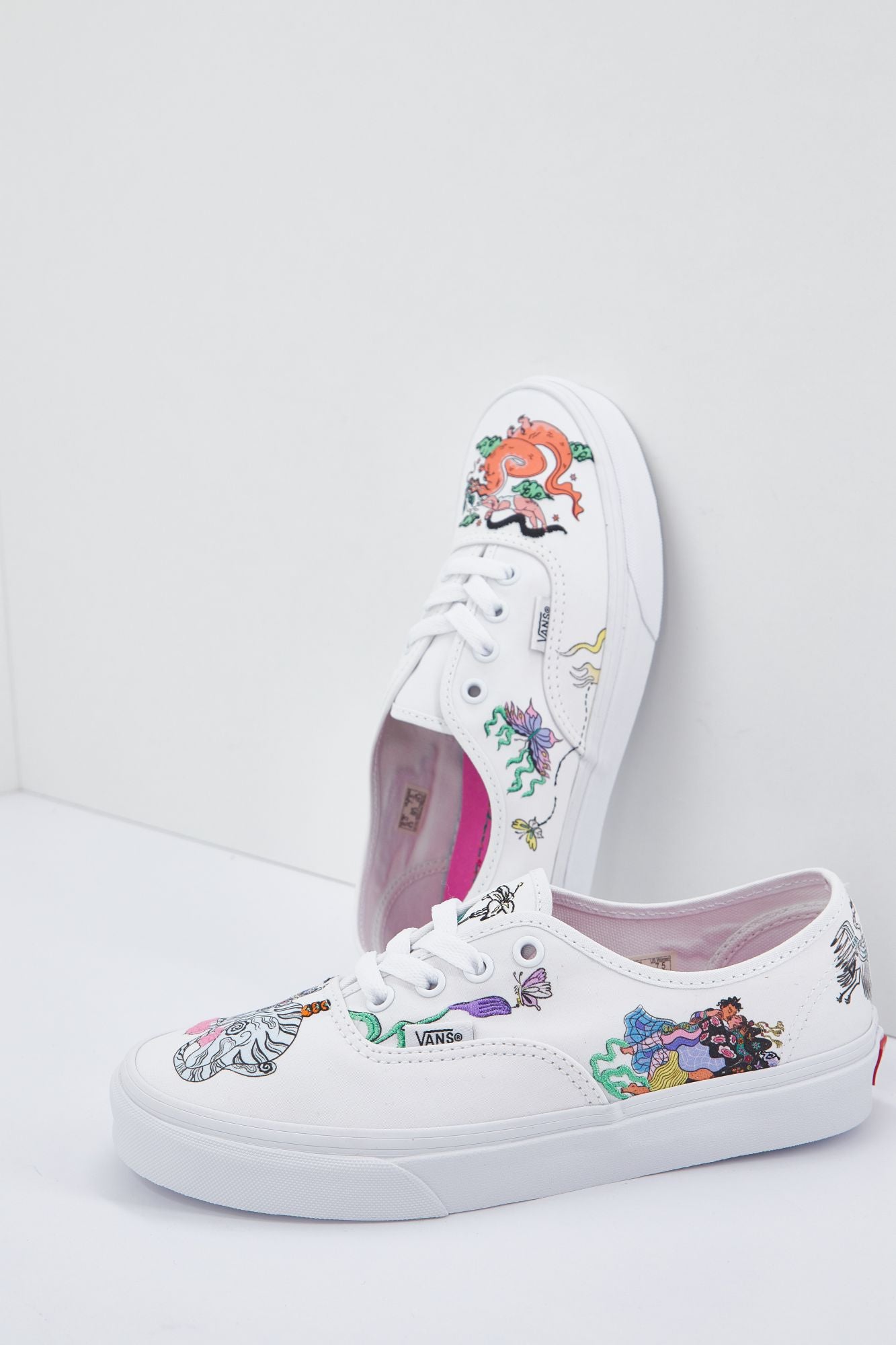 VANS UA AUTHENTIC en color BLANCO (2)