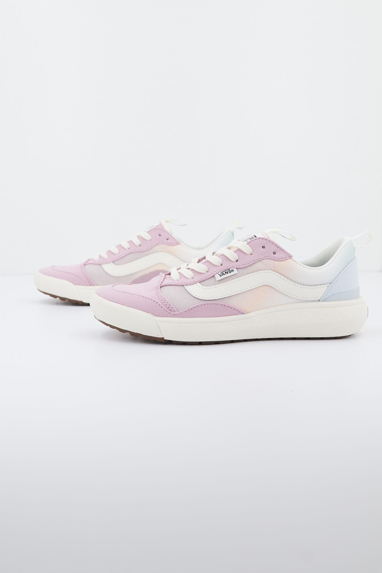 VANS ULTRARANGE EXO en color ROSA (2)