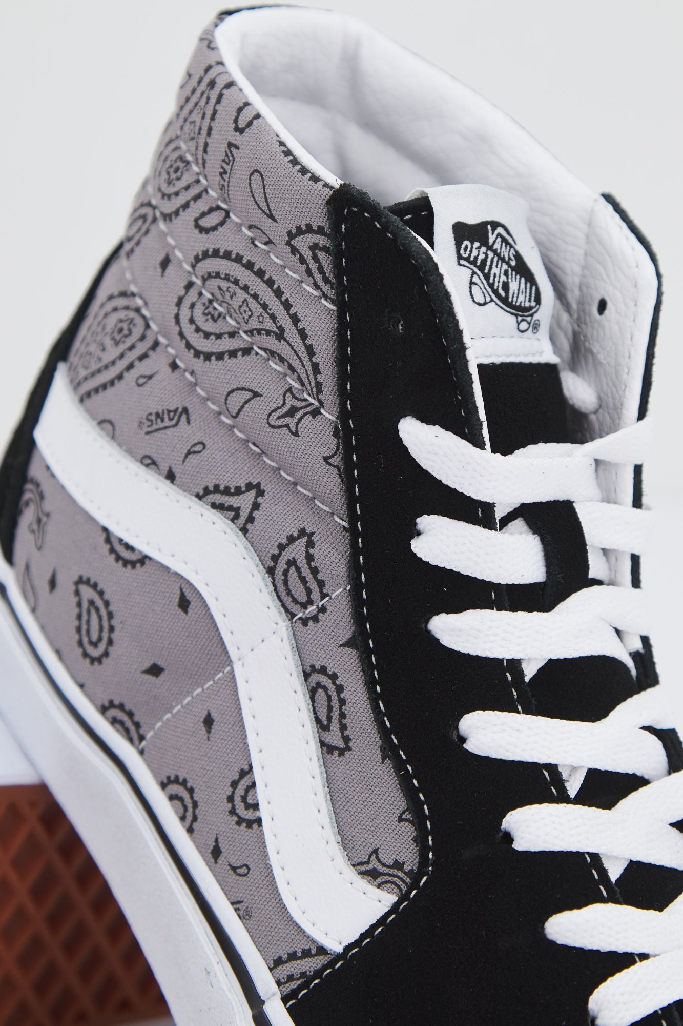 VANS SK8-HI en color NEGRO (4)