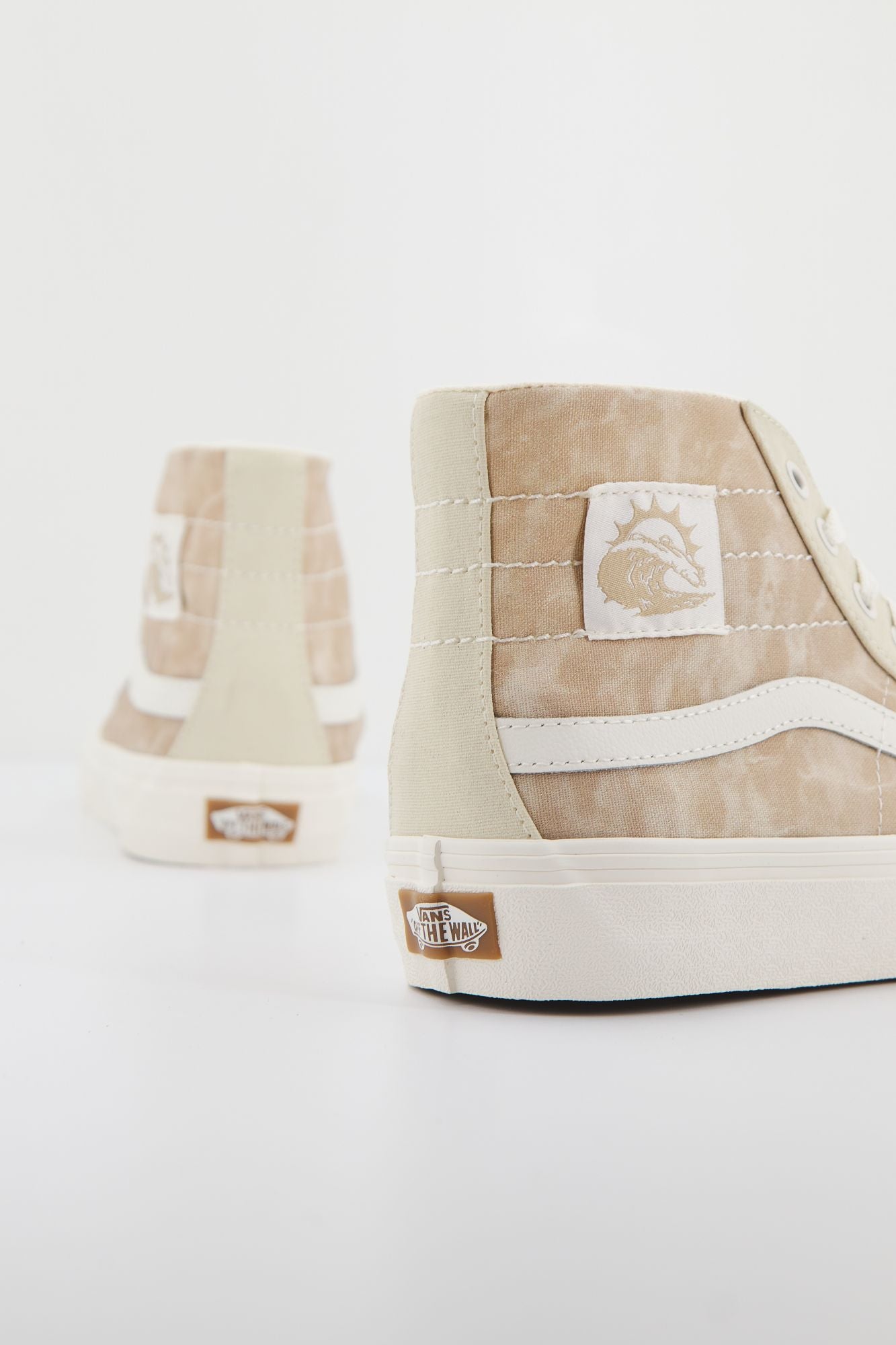 VANS SK8-HI 38 DECON en color BEIS (3)