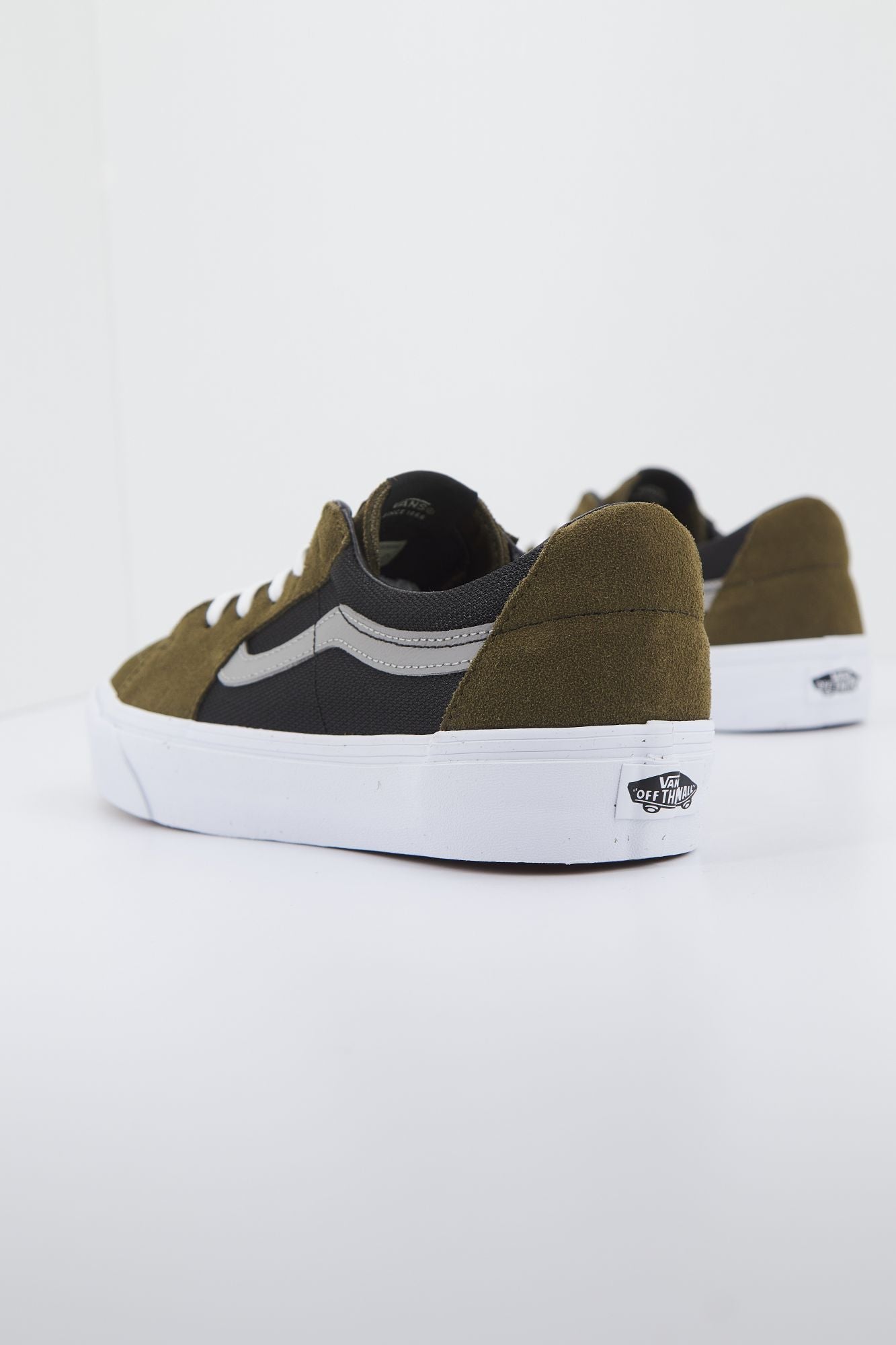 VANS UA SK8-LOW 2 en color VERDE (3)