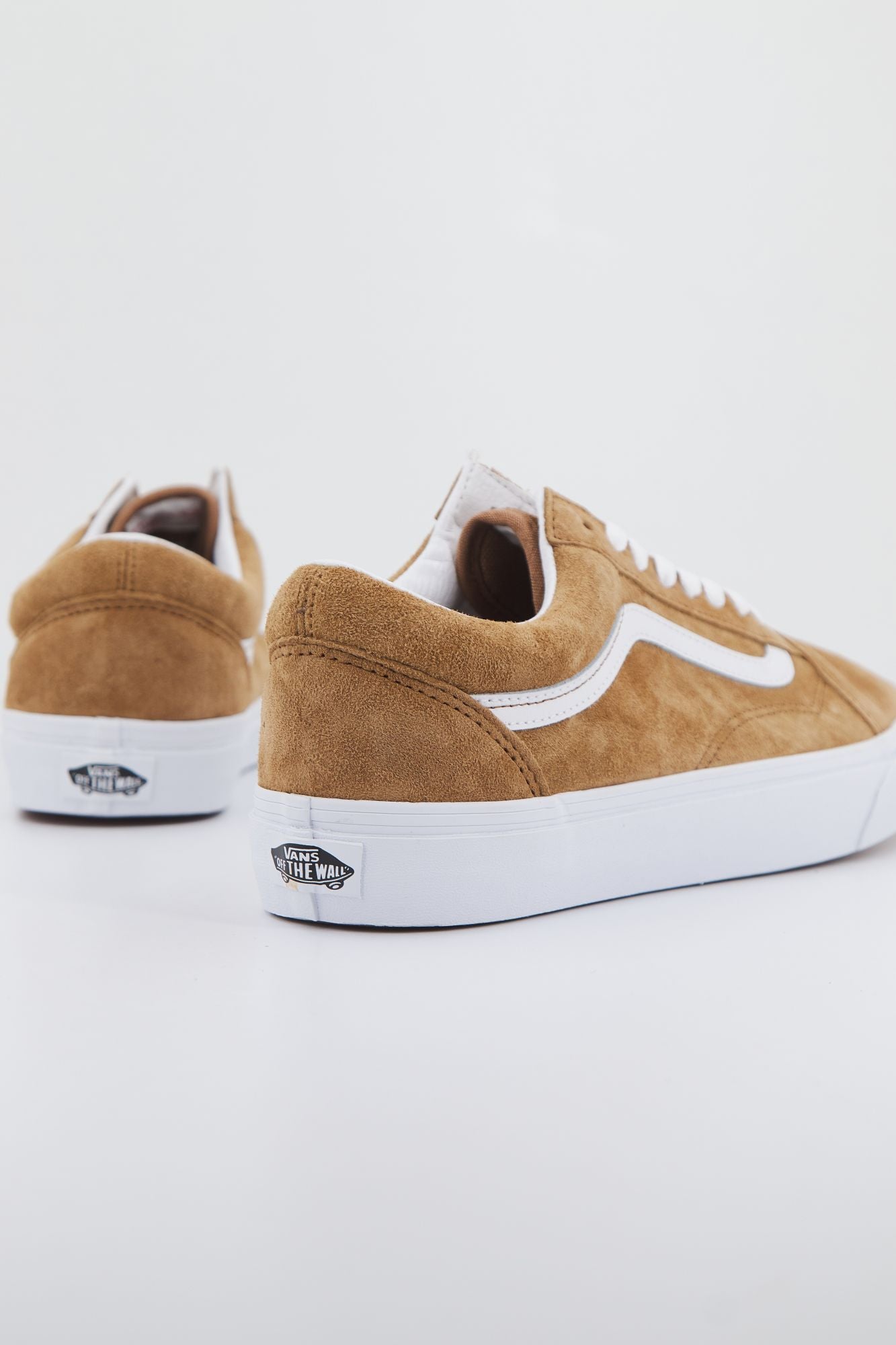 VANS OLD SKOOL PIG SUEDE en color MARRON (3)