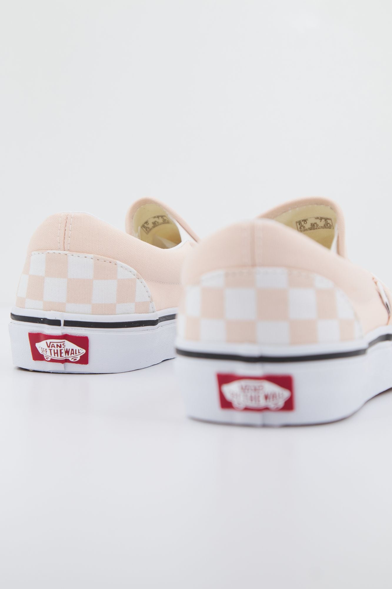 VANS CLASSIC SLIP-ON en color ROSA (3)