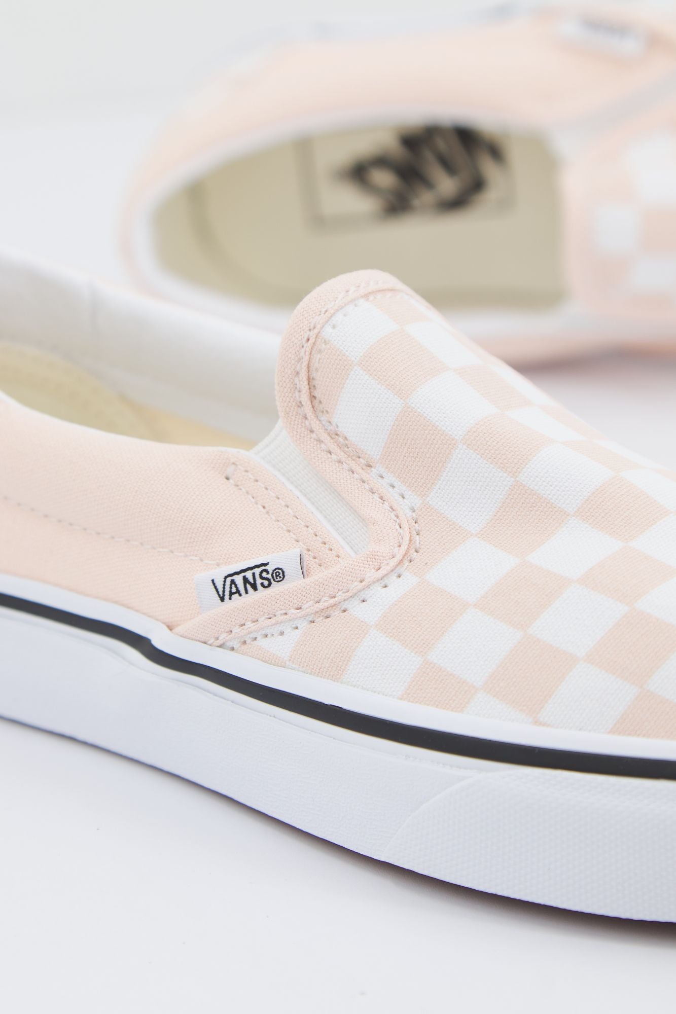 VANS CLASSIC SLIP-ON en color ROSA (4)