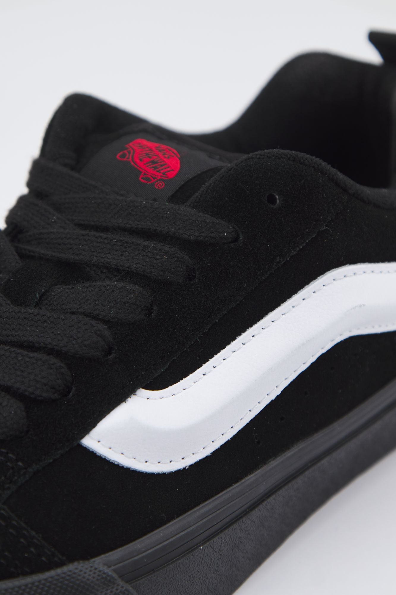 VANS KNU SKOOL en color NEGRO (4)