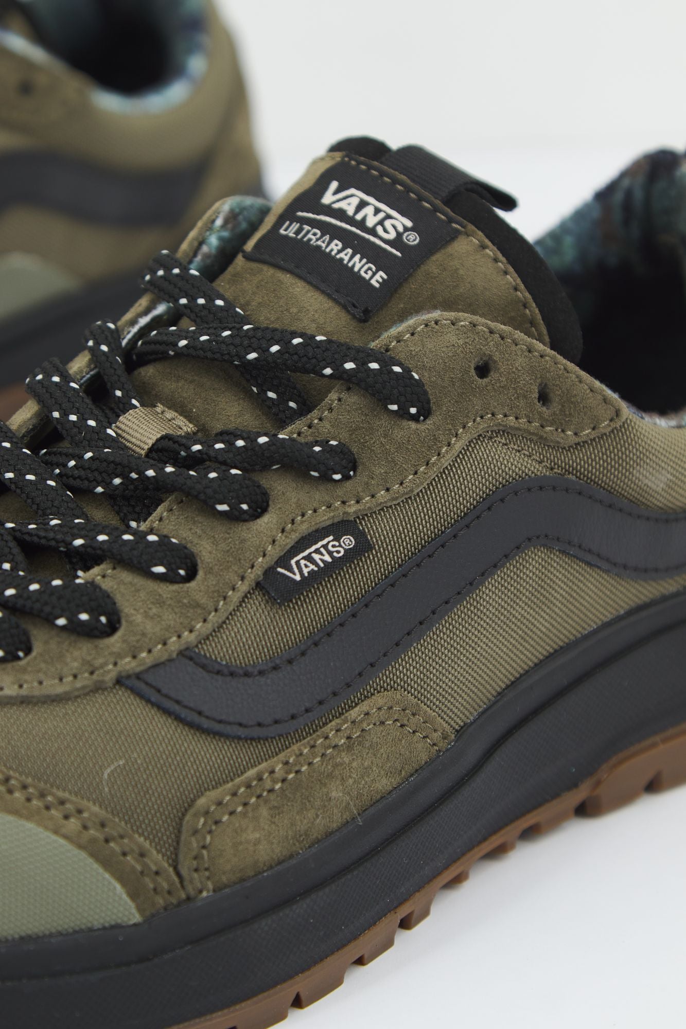 VANS ULTRARANGE EXO MTE- en color VERDE (4)