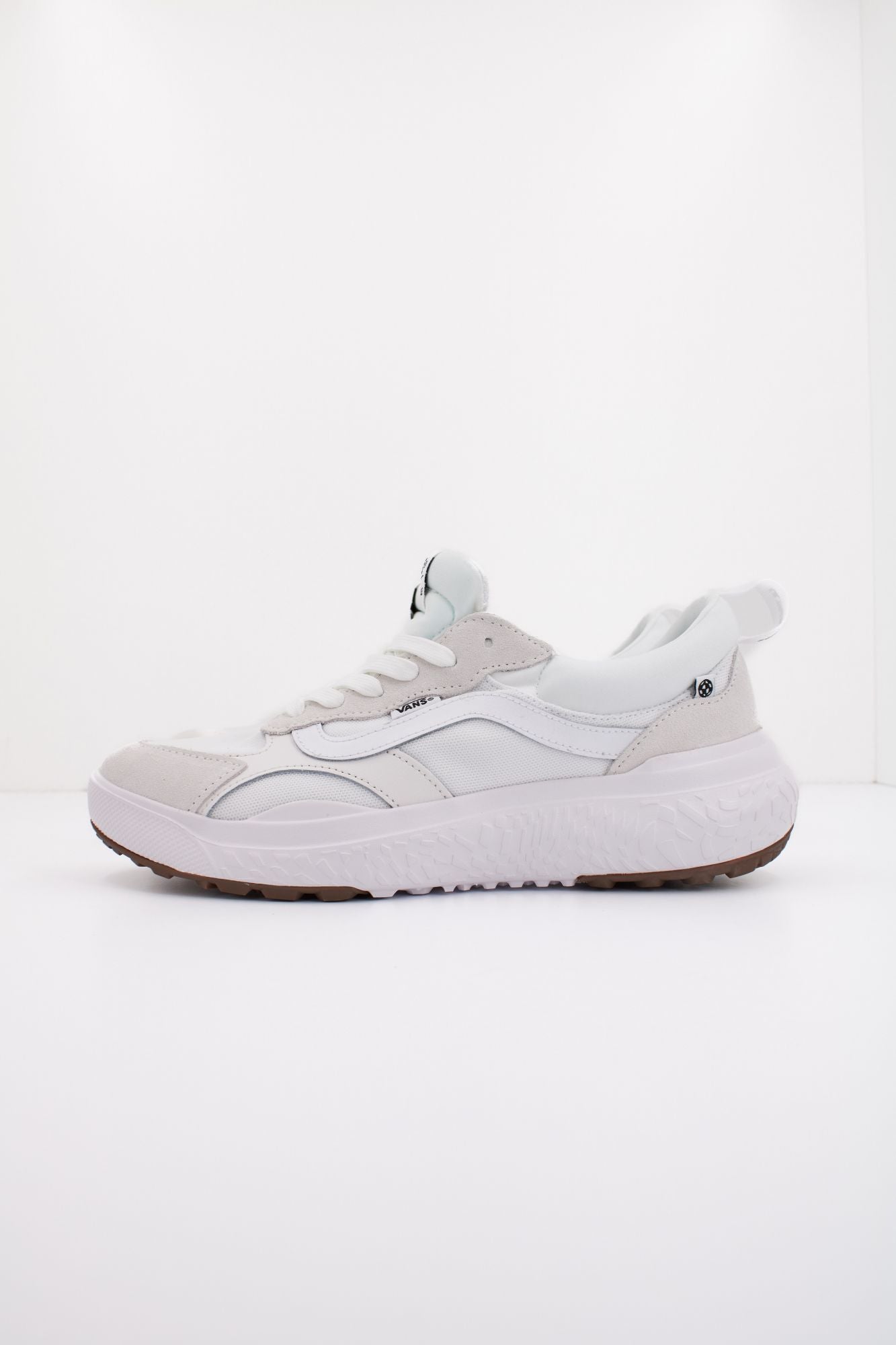 VANS ULTRARANGE NEO VR3 en color BLANCO (1)