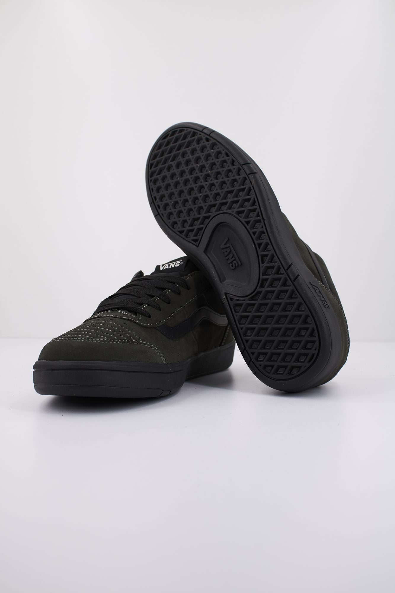 VANS CRUZE TOO CC en color NEGRO (4)