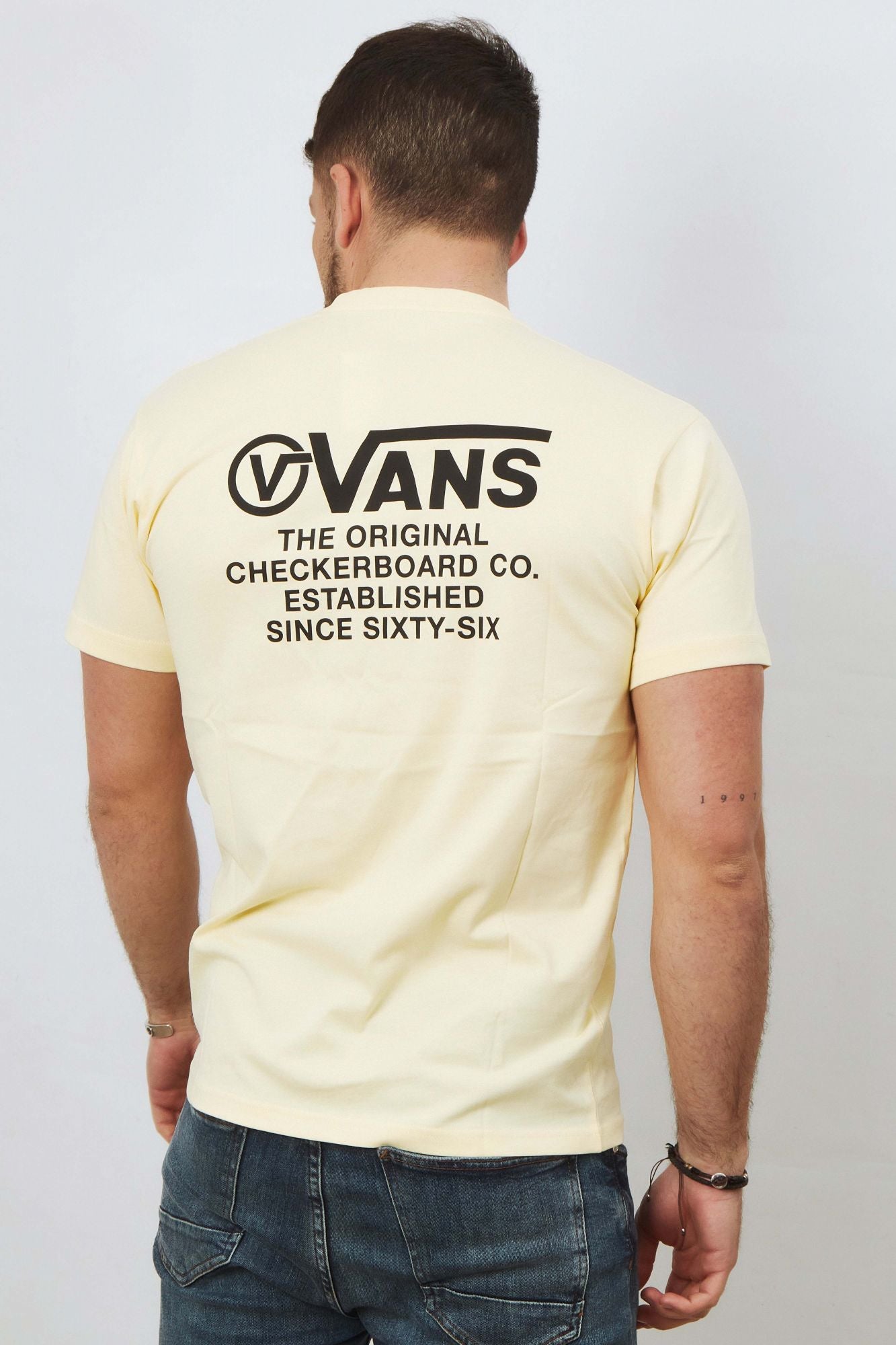 VANS  DISTORTION TYPE SS en color AMARILLO (3)