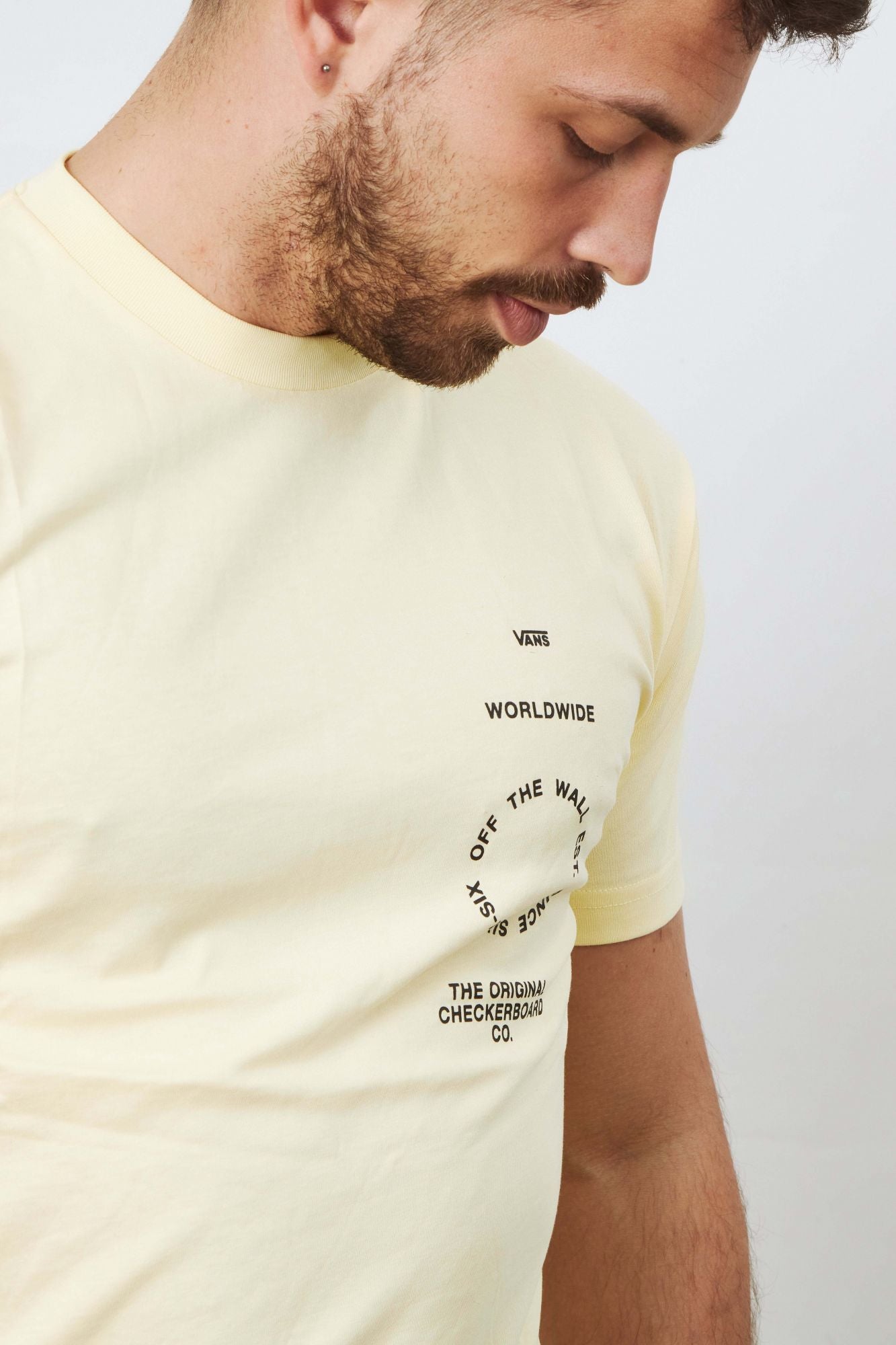 VANS  DISTORTION TYPE SS en color AMARILLO (4)